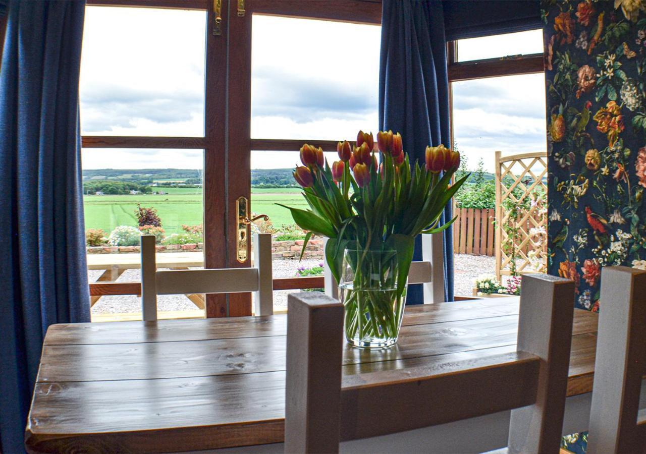 The Tower, Moray Firth Holiday Home Kinloss Exteriör bild
