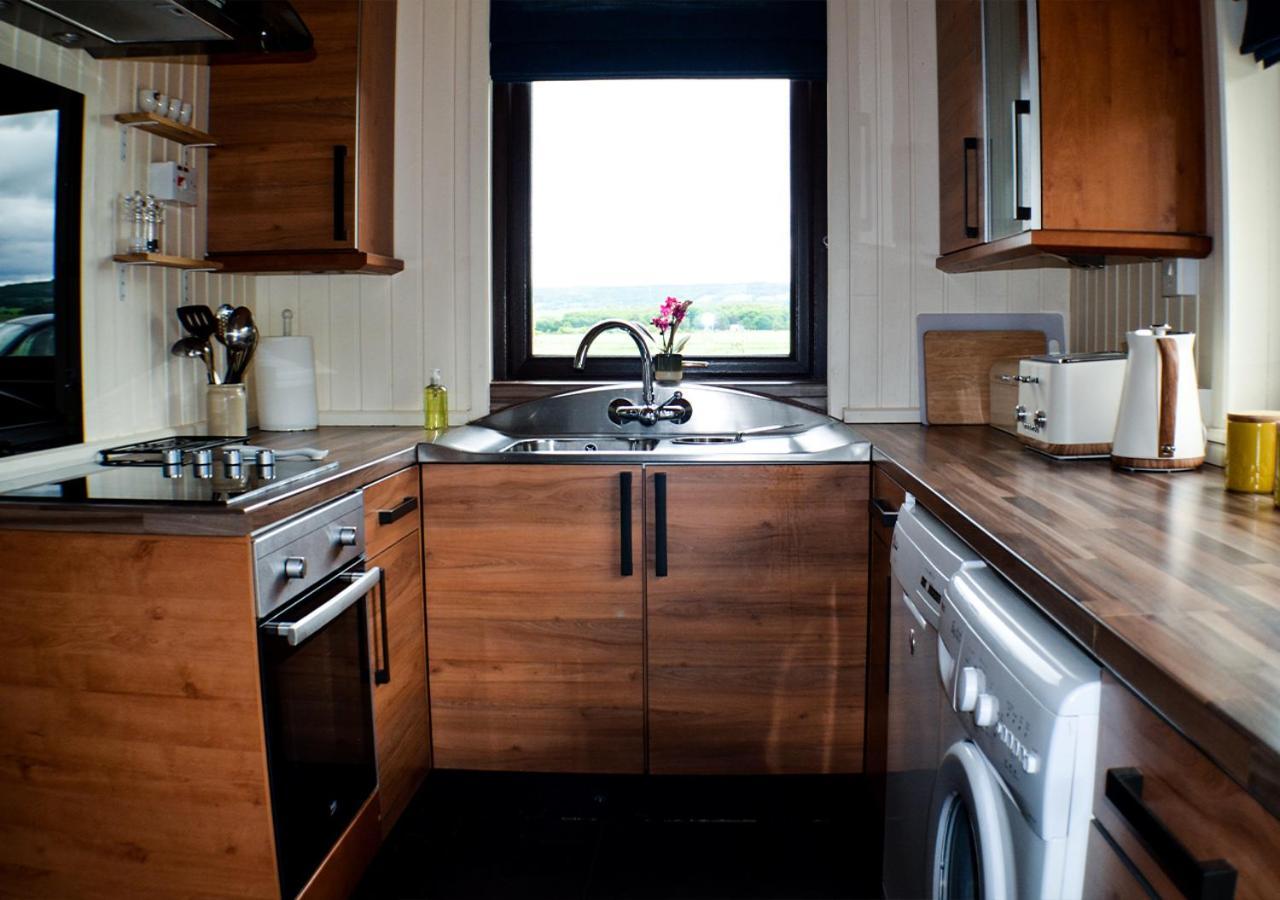 The Tower, Moray Firth Holiday Home Kinloss Exteriör bild